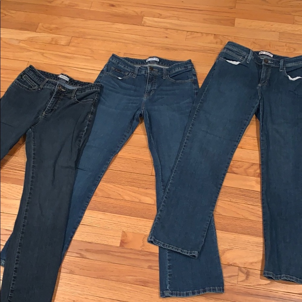 Bundle of 3 pairs of lee jeans!!